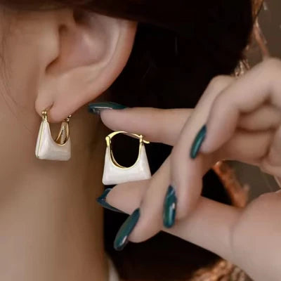 Bag Shaped Earing