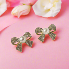 Diamond Studded Pearl Bow Earing